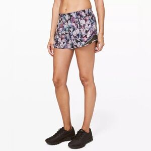 luluemon athletica hotty hot short II (long) 4” (multi colour)